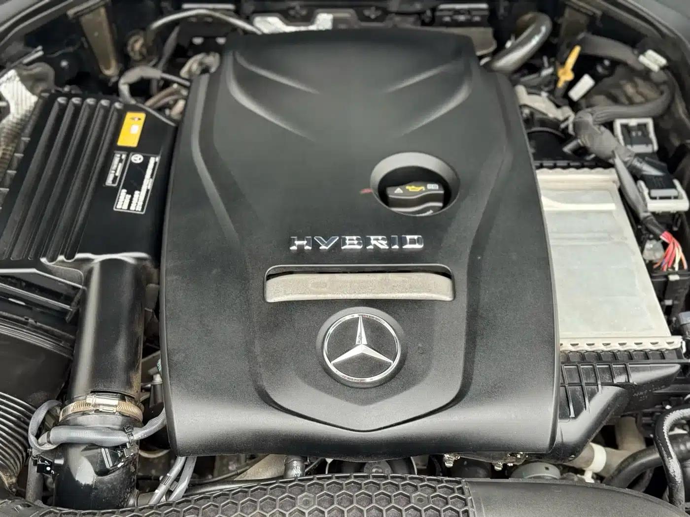 Mercedes-Benz E-Class PHEV 2023 E 350 e L Plug-in Hybrid Sports Sedan — миниатюра 41