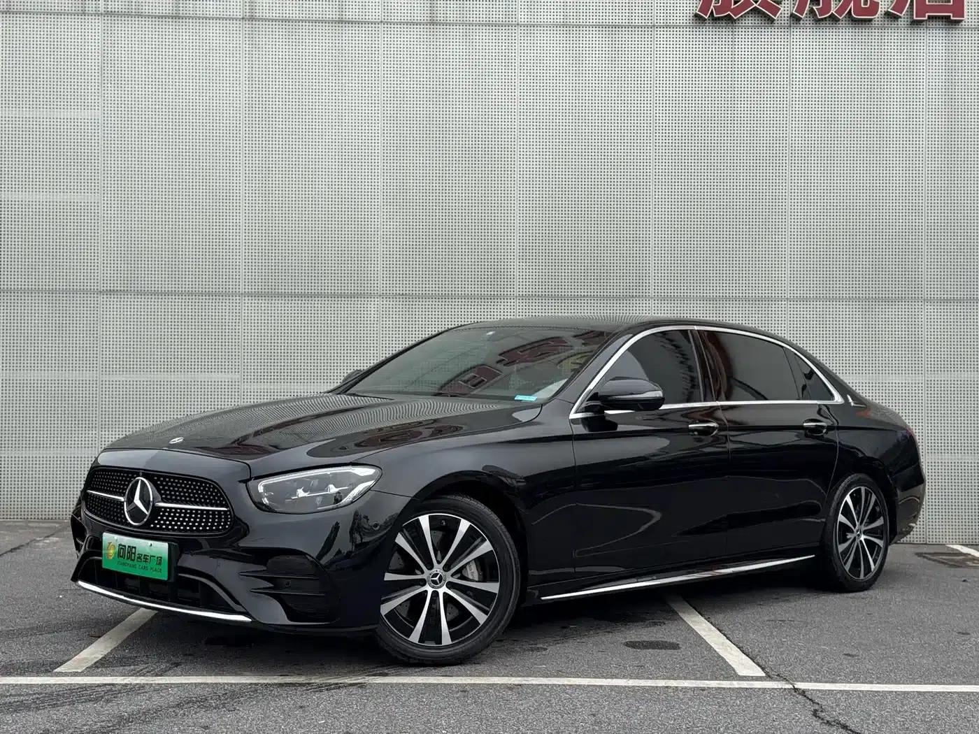 Mercedes-Benz E-Class PHEV 2023 E 350 e L Plug-in Hybrid Sports Sedan — миниатюра 43