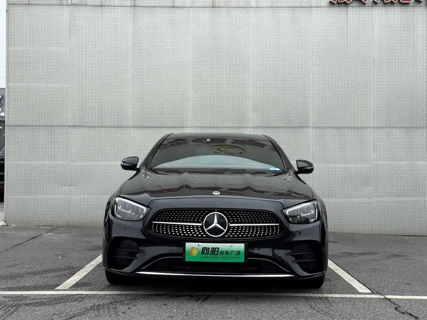 Mercedes-Benz E-Class PHEV 2023 E 350 e L Plug-in Hybrid Sports Sedan — миниатюра 44