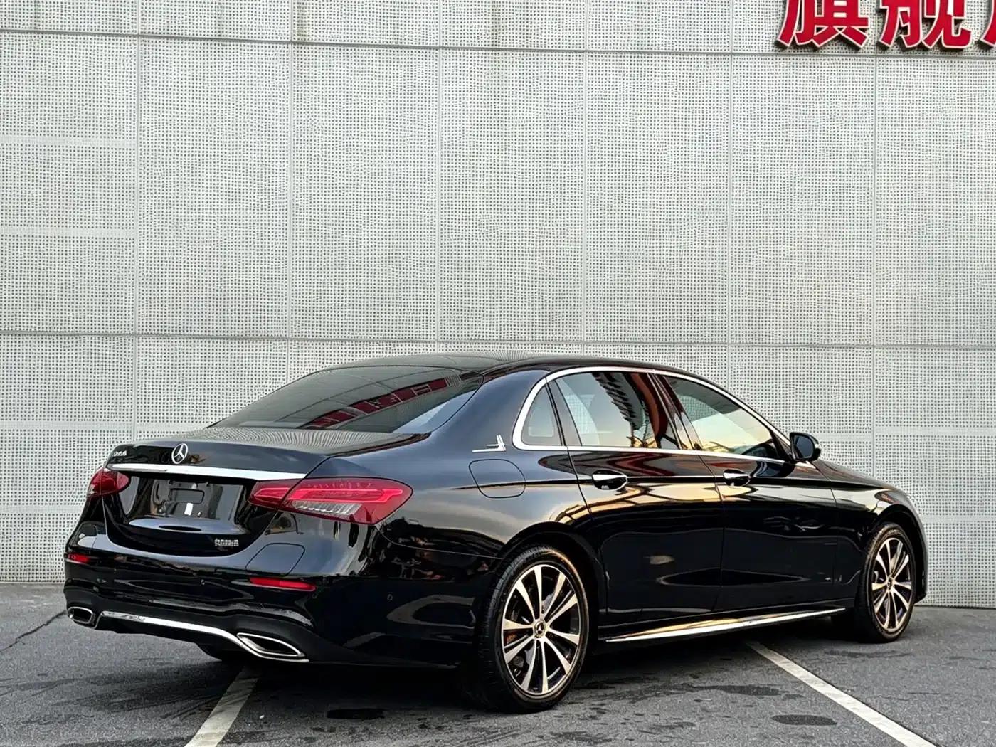 Mercedes-Benz E-Class PHEV 2023 E 350 e L Plug-in Hybrid Sports Sedan — миниатюра 6