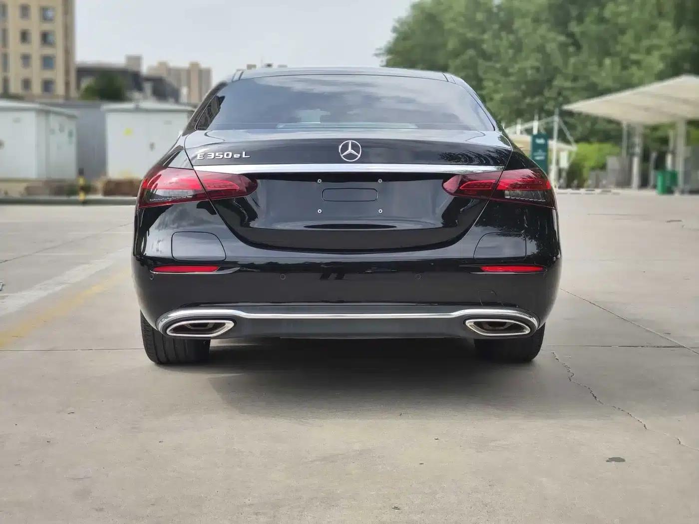 Mercedes-Benz E-Class PHEV 2022 E 350 e L Plug-in Hybrid Sports Sedan — миниатюра 14
