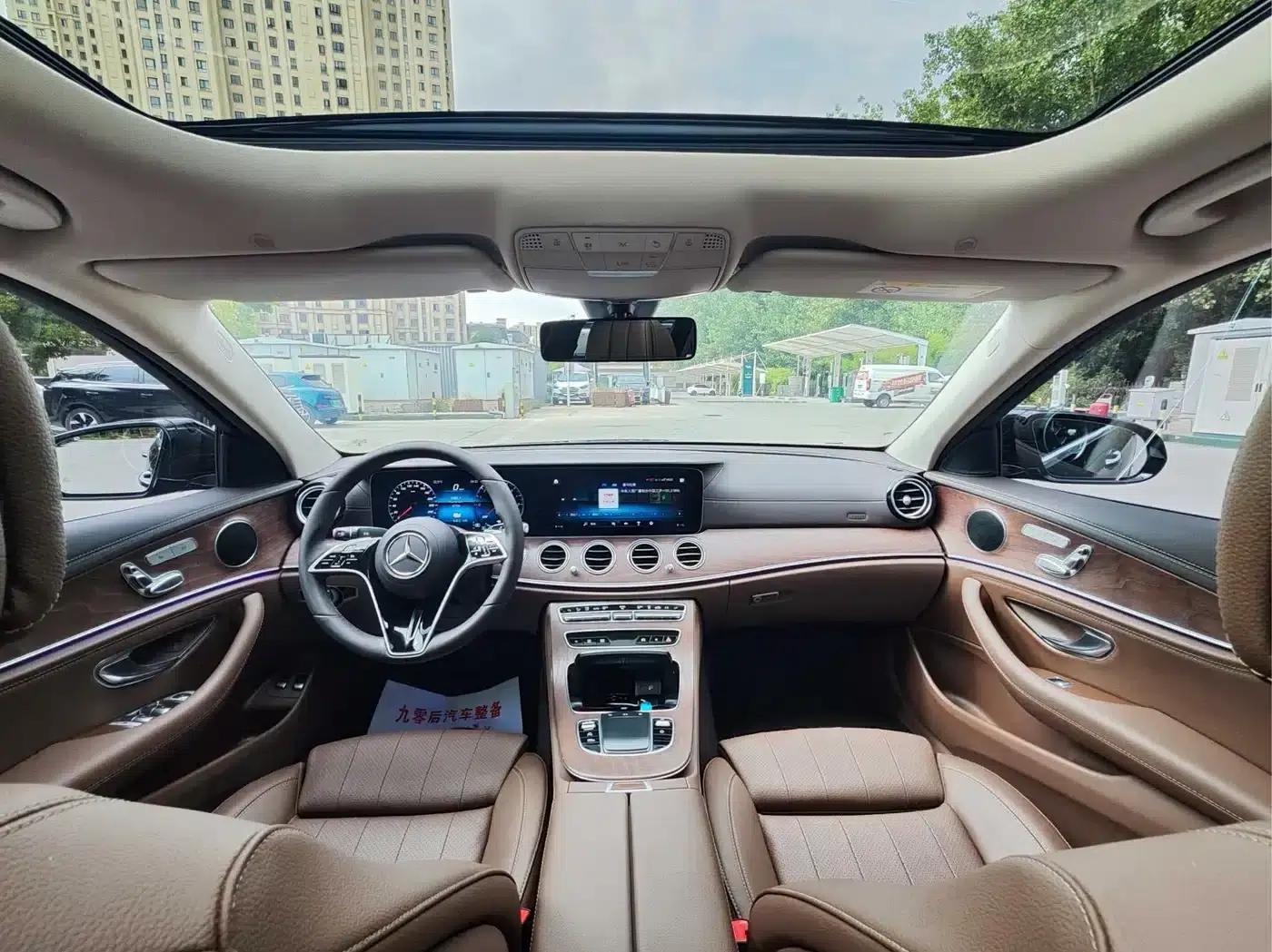Mercedes-Benz E-Class PHEV 2022 E 350 e L Plug-in Hybrid Sports Sedan — миниатюра 9