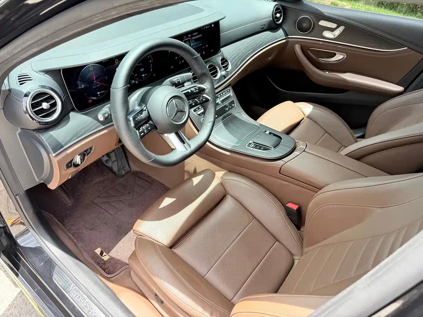 Mercedes-Benz E-Class PHEV 2022 E 350 e L Plug-in Hybrid Sports Sedan — миниатюра 13