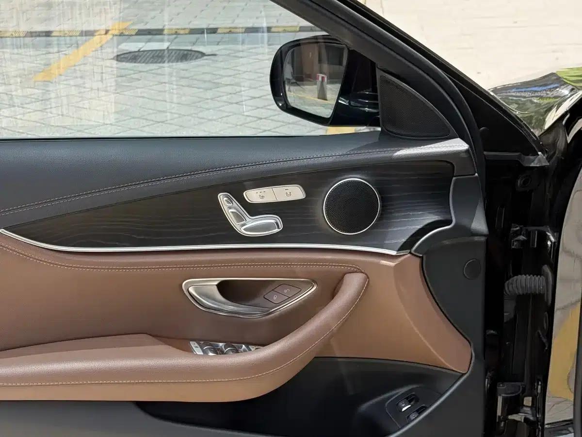 Mercedes-Benz E-Class PHEV 2022 E 350 e L Plug-in Hybrid Sports Sedan — миниатюра 14
