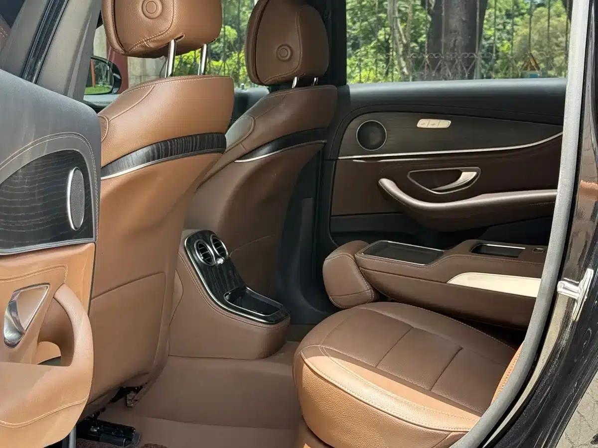 Mercedes-Benz E-Class PHEV 2022 E 350 e L Plug-in Hybrid Sports Sedan — миниатюра 16
