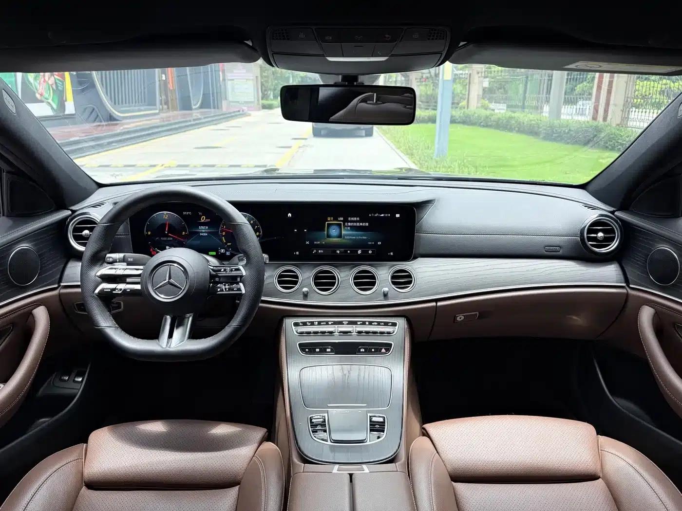 Mercedes-Benz E-Class PHEV 2022 E 350 e L Plug-in Hybrid Sports Sedan — миниатюра 22