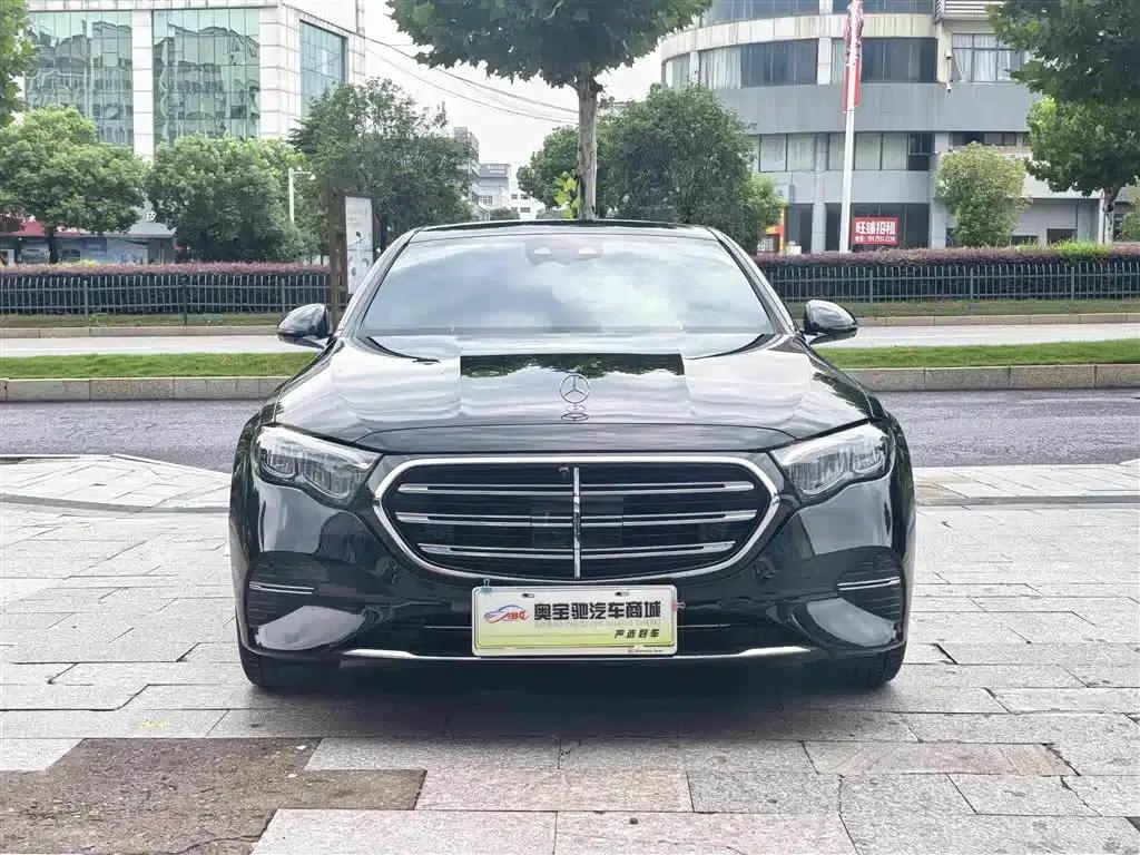 Mercedes-Benz E-Class PHEV 2024 E 350 e L Plug-in Hybrid Sedan — миниатюра 2