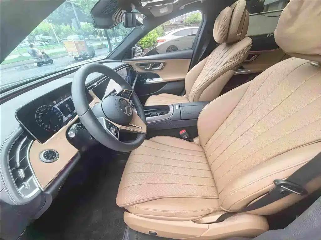 Mercedes-Benz E-Class PHEV 2024 E 350 e L Plug-in Hybrid Sedan — миниатюра 11