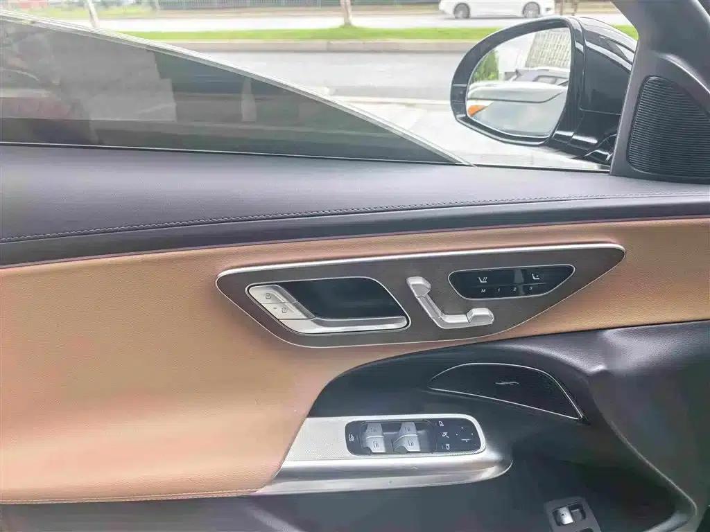Mercedes-Benz E-Class PHEV 2024 E 350 e L Plug-in Hybrid Sedan — миниатюра 12