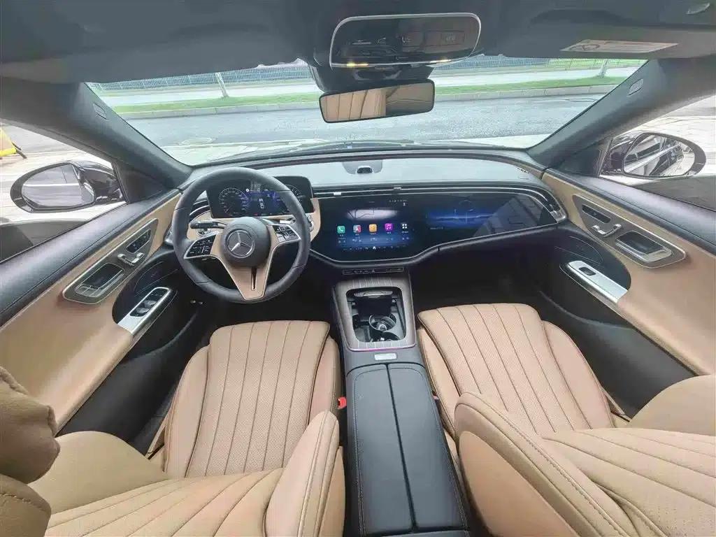 Mercedes-Benz E-Class PHEV 2024 E 350 e L Plug-in Hybrid Sedan — миниатюра 5