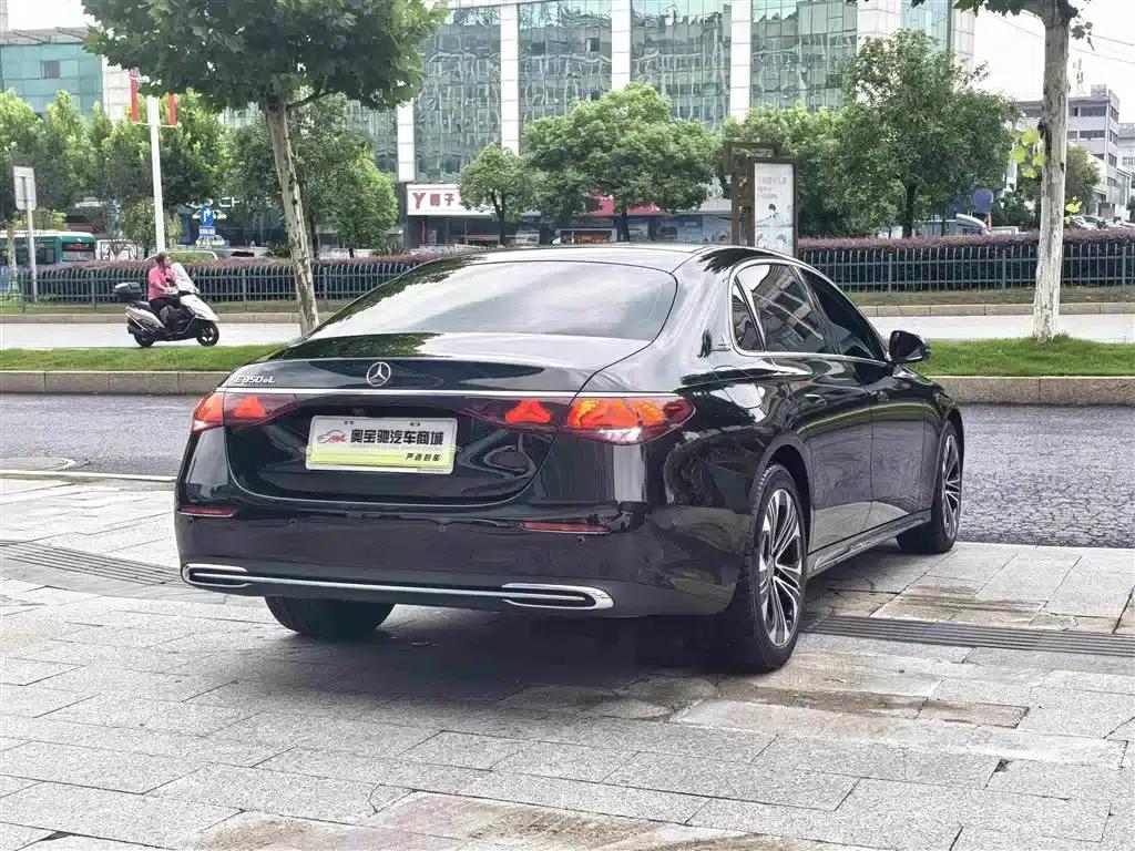 Mercedes-Benz E-Class PHEV 2024 E 350 e L Plug-in Hybrid Sedan — миниатюра 7