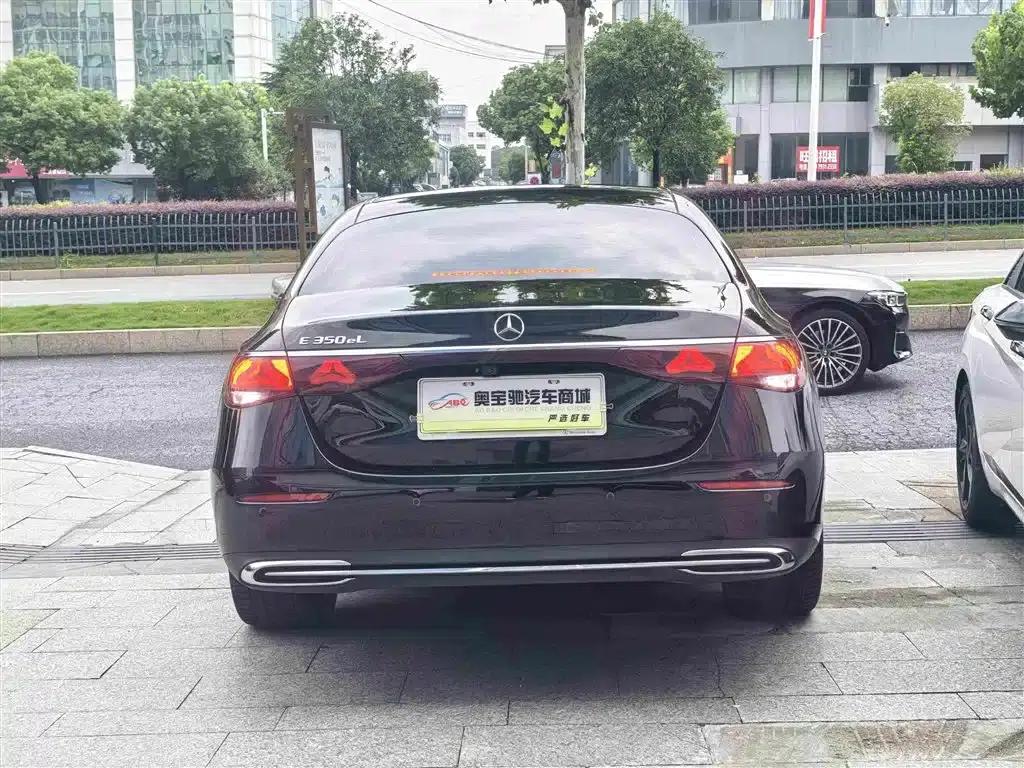 Mercedes-Benz E-Class PHEV 2024 E 350 e L Plug-in Hybrid Sedan — миниатюра 8