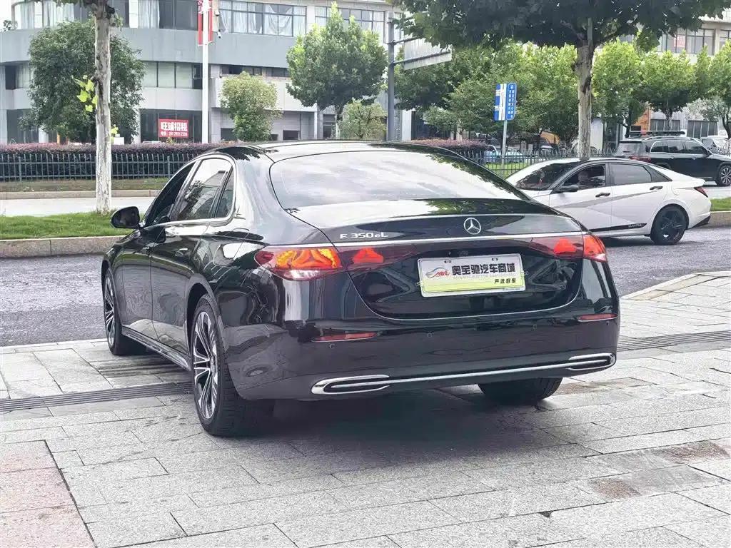 Mercedes-Benz E-Class PHEV 2024 E 350 e L Plug-in Hybrid Sedan — миниатюра 9