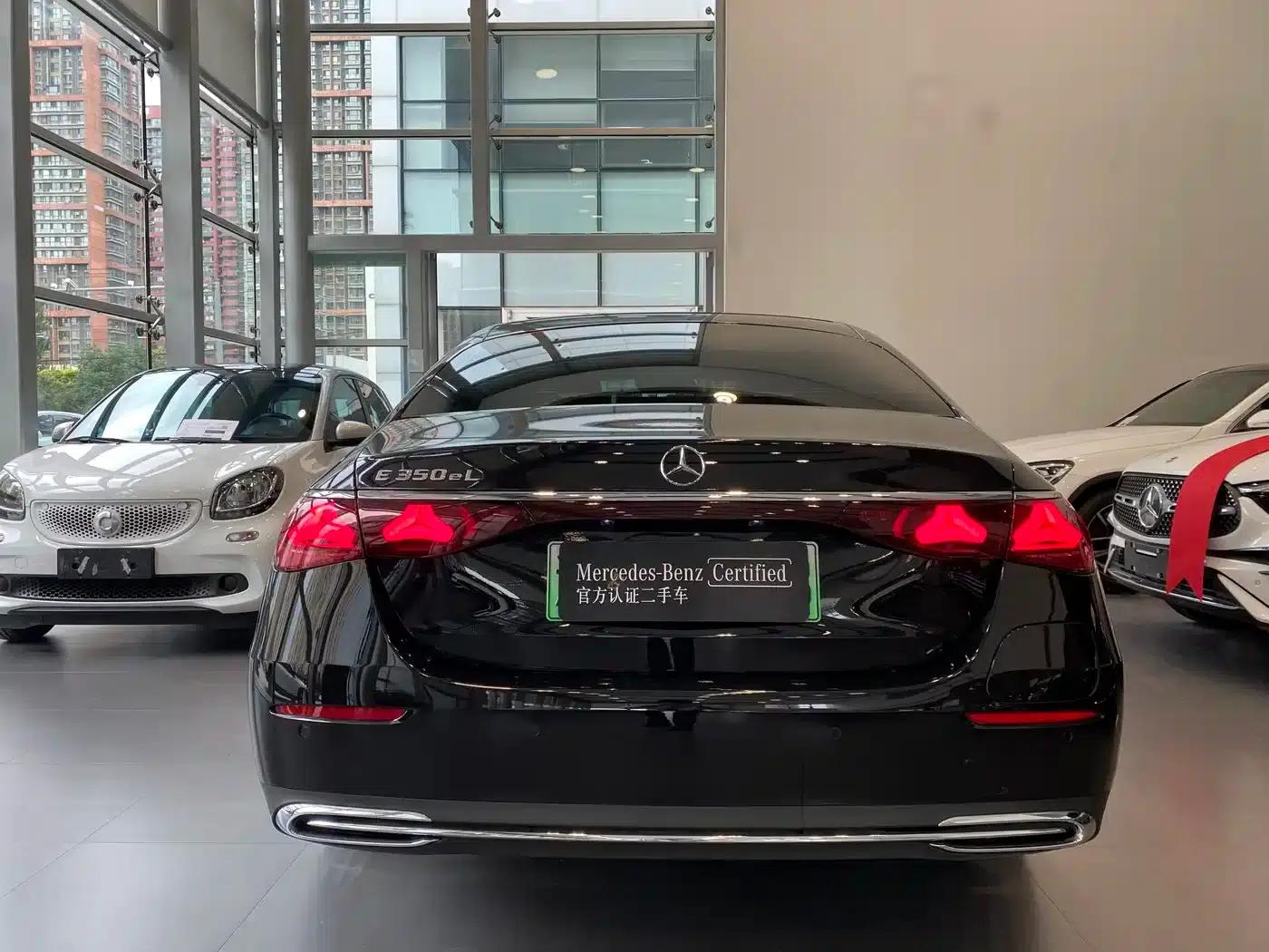 Mercedes-Benz E-Class PHEV 2024 E 350 e L Plug-in Hybrid Sports Sedan — миниатюра 15