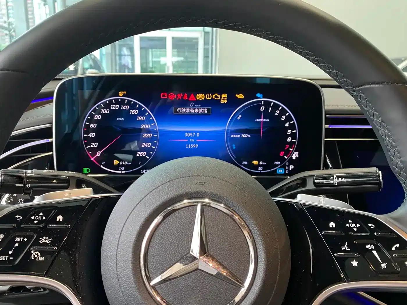 Mercedes-Benz E-Class PHEV 2024 E 350 e L Plug-in Hybrid Sports Sedan — миниатюра 6