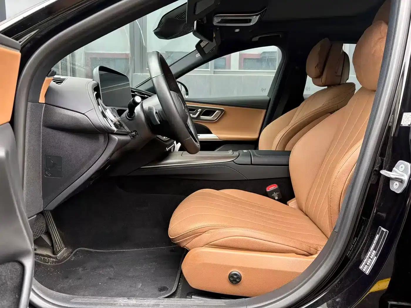 Mercedes-Benz E-Class PHEV 2024 E 350 e L Plug-in Hybrid Sedan — миниатюра 10
