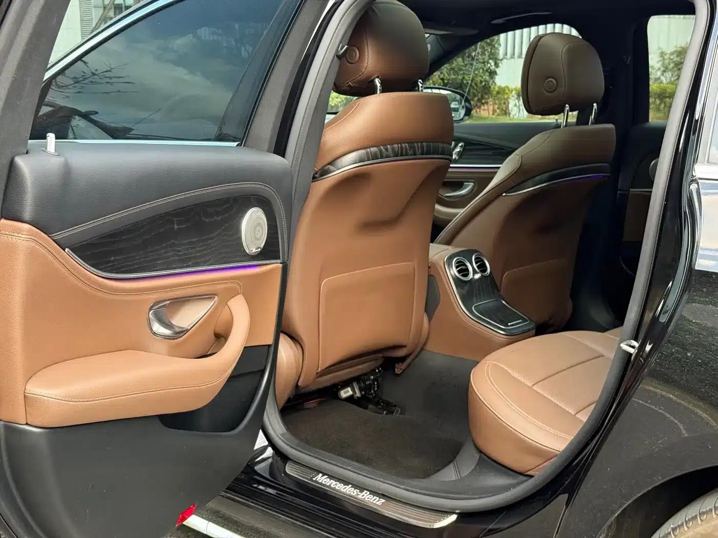 Mercedes-Benz E-Class PHEV 2022 Facelift E 350 e L Plug-in Hybrid Sedan — миниатюра 11