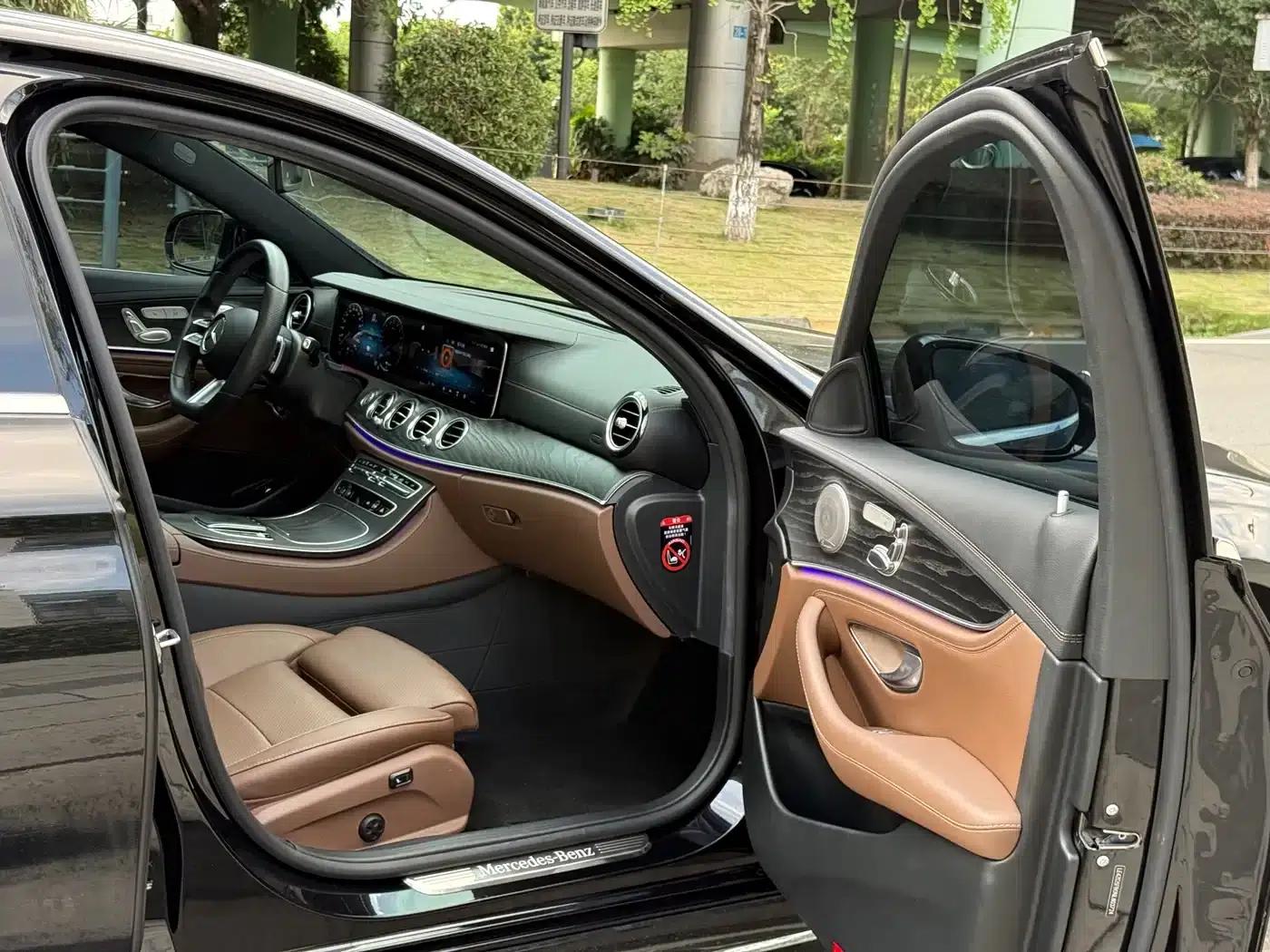 Mercedes-Benz E-Class PHEV 2022 Facelift E 350 e L Plug-in Hybrid Sedan — миниатюра 22