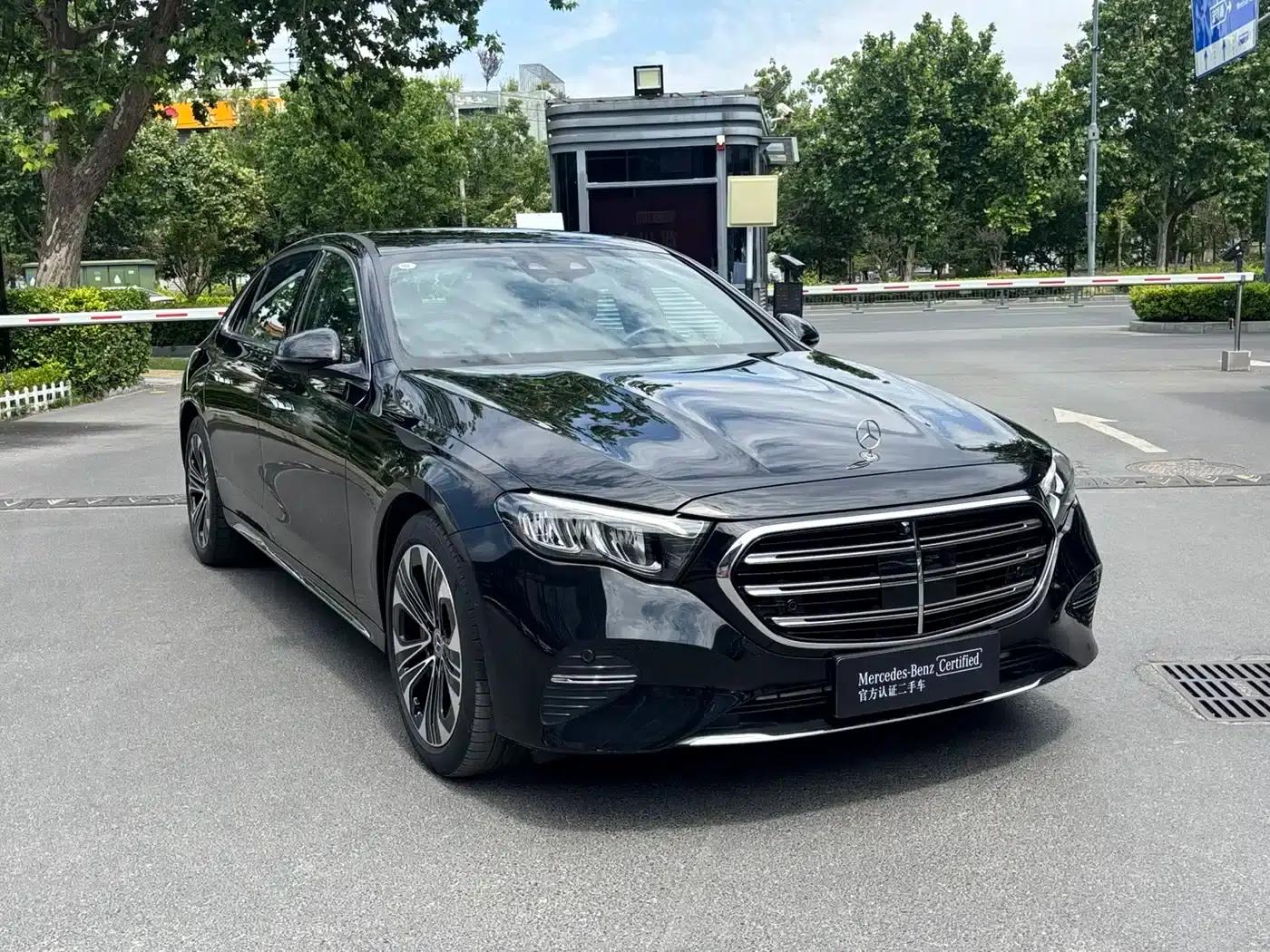 Mercedes-Benz E-Class PHEV 2024 E 350 e L Plug-in Hybrid Sedan — миниатюра 5