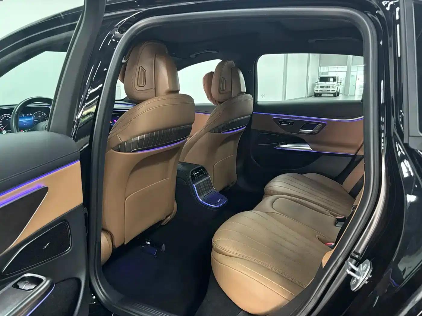 Mercedes-Benz E-Class PHEV 2024 E 350 e L Plug-in Hybrid Sedan — миниатюра 8