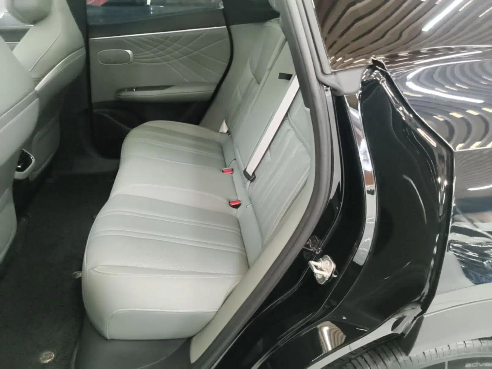Deepal S07 2025 520Max Huawei Qiankun Intelligent Driving ADS SE Pure-Electric Version — миниатюра 26