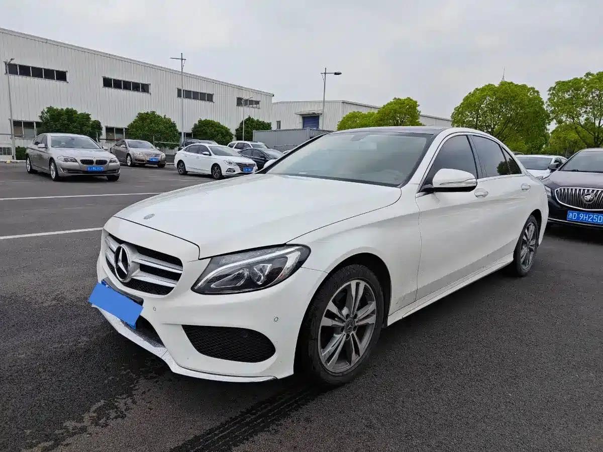2016 Mercedes-Benz C-Class C 200 L — миниатюра 1