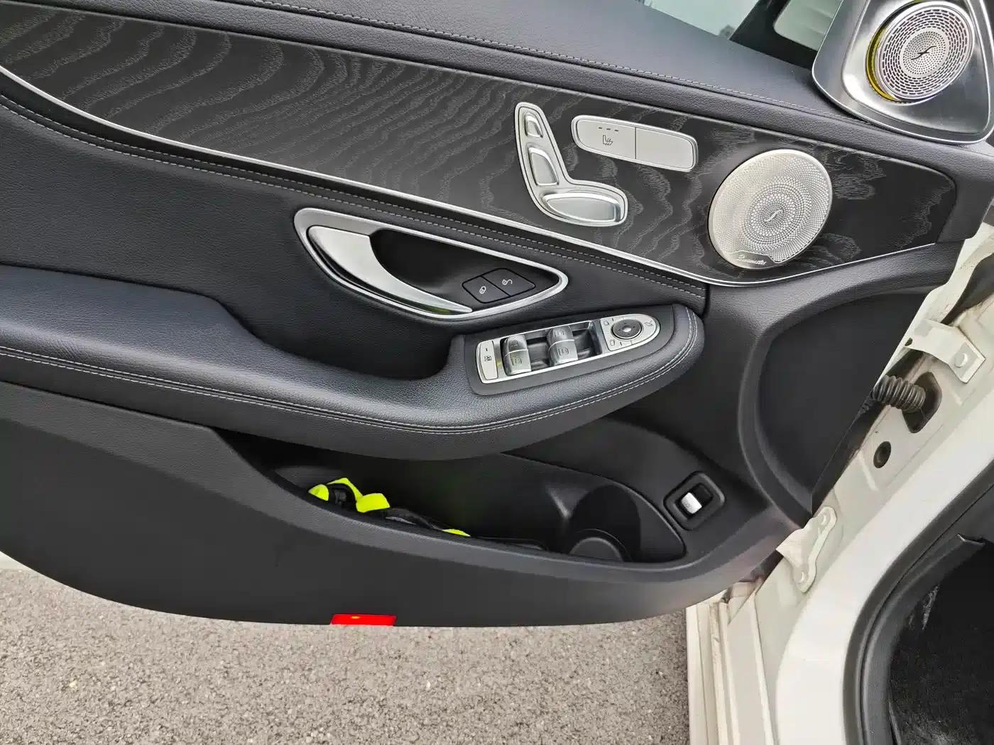 2016 Mercedes-Benz C-Class C 200 L — миниатюра 12