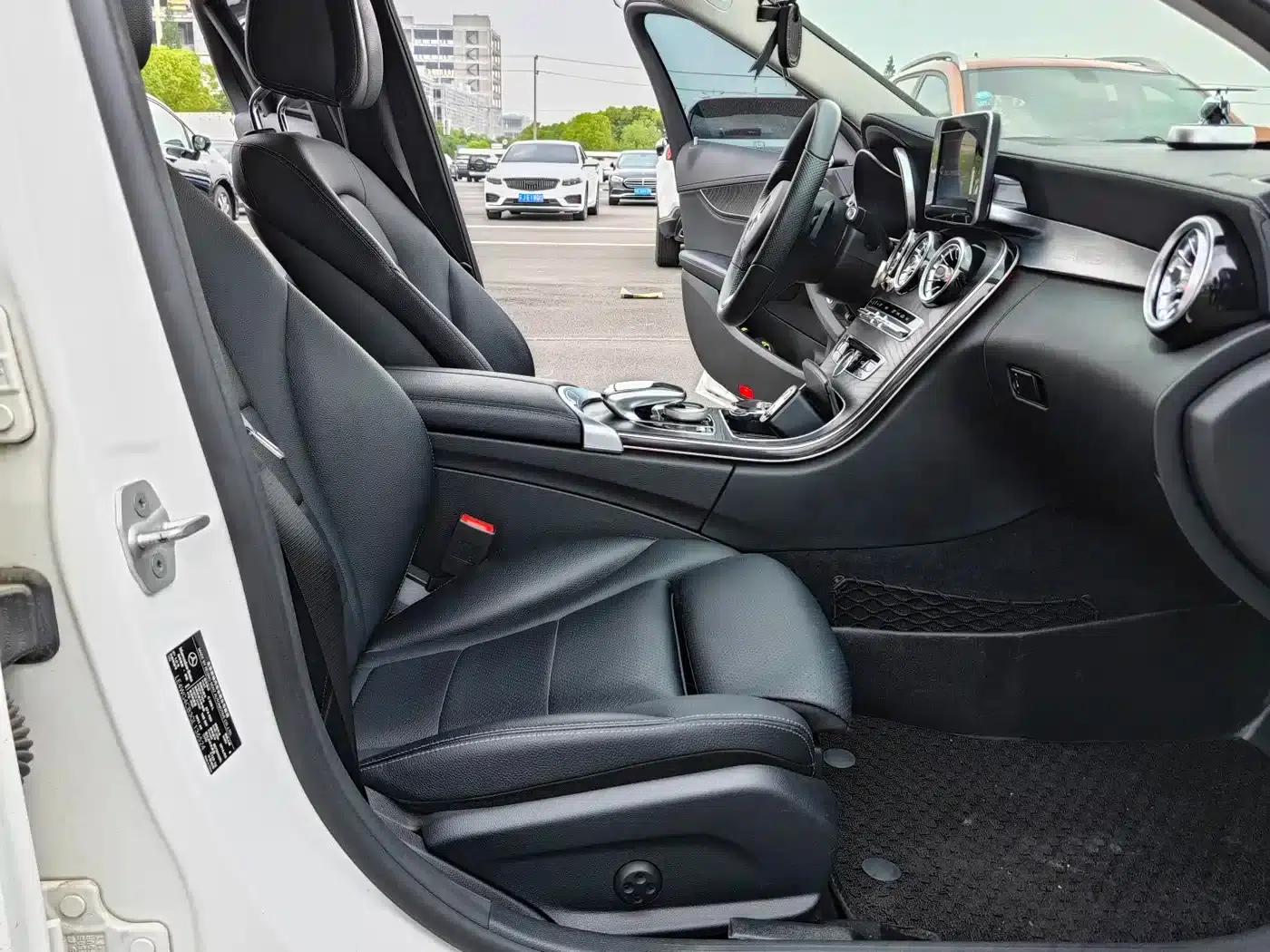 2016 Mercedes-Benz C-Class C 200 L — миниатюра 6