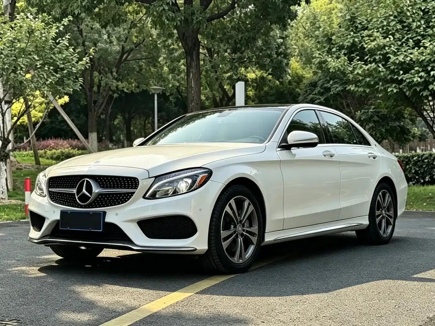 2016 Mercedes-Benz C-Class C 200 L Sport — миниатюра 1
