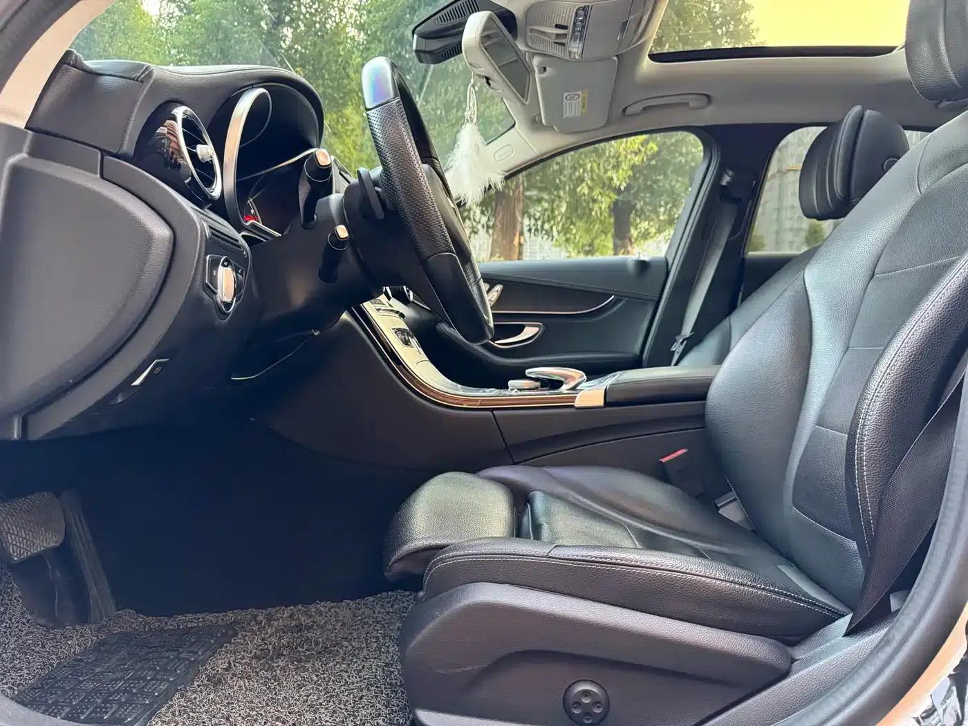 2016 Mercedes-Benz C-Class C 200 L Sport — миниатюра 5