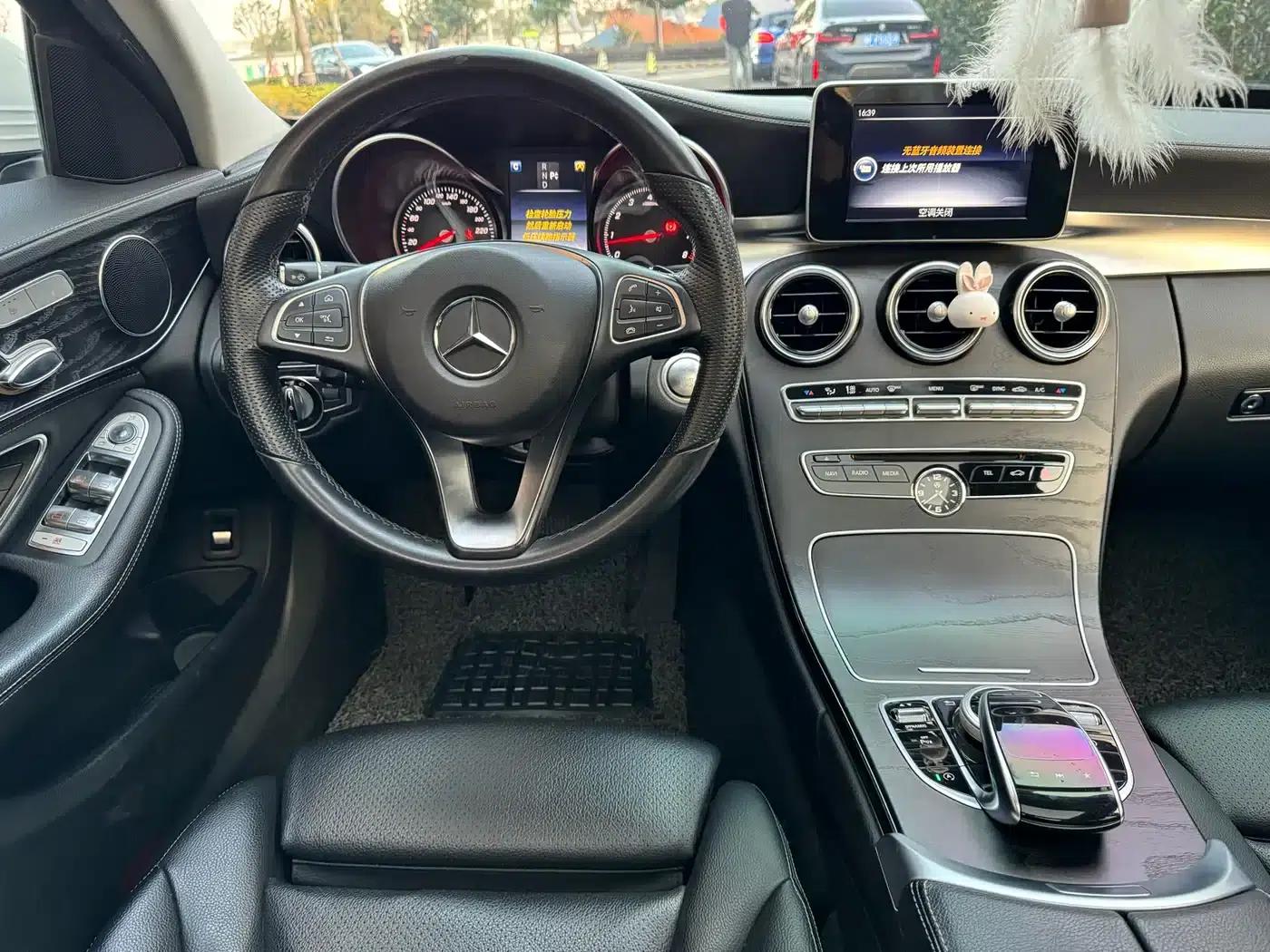 2016 Mercedes-Benz C-Class C 200 L Sport — миниатюра 6