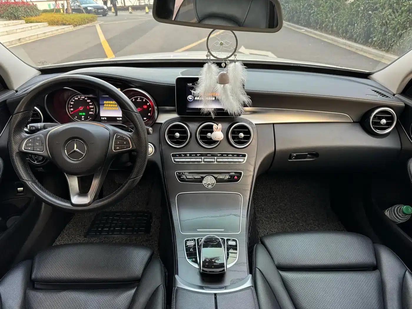 2016 Mercedes-Benz C-Class C 200 L Sport — миниатюра 7