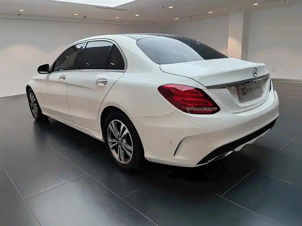 Mercedes-Benz C-Class 2017 Facelift C 200 L Sport Edition — миниатюра 3
