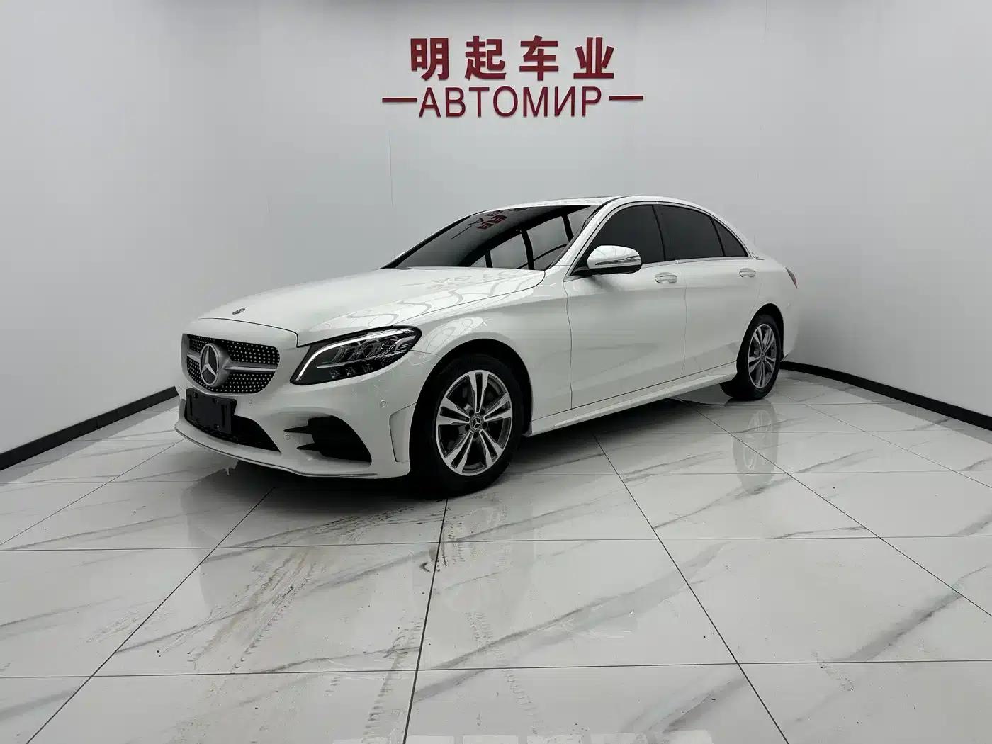 Mercedes-Benz C-Class 2020 Facelift C 200 L Fashion Sport Edition — миниатюра 1