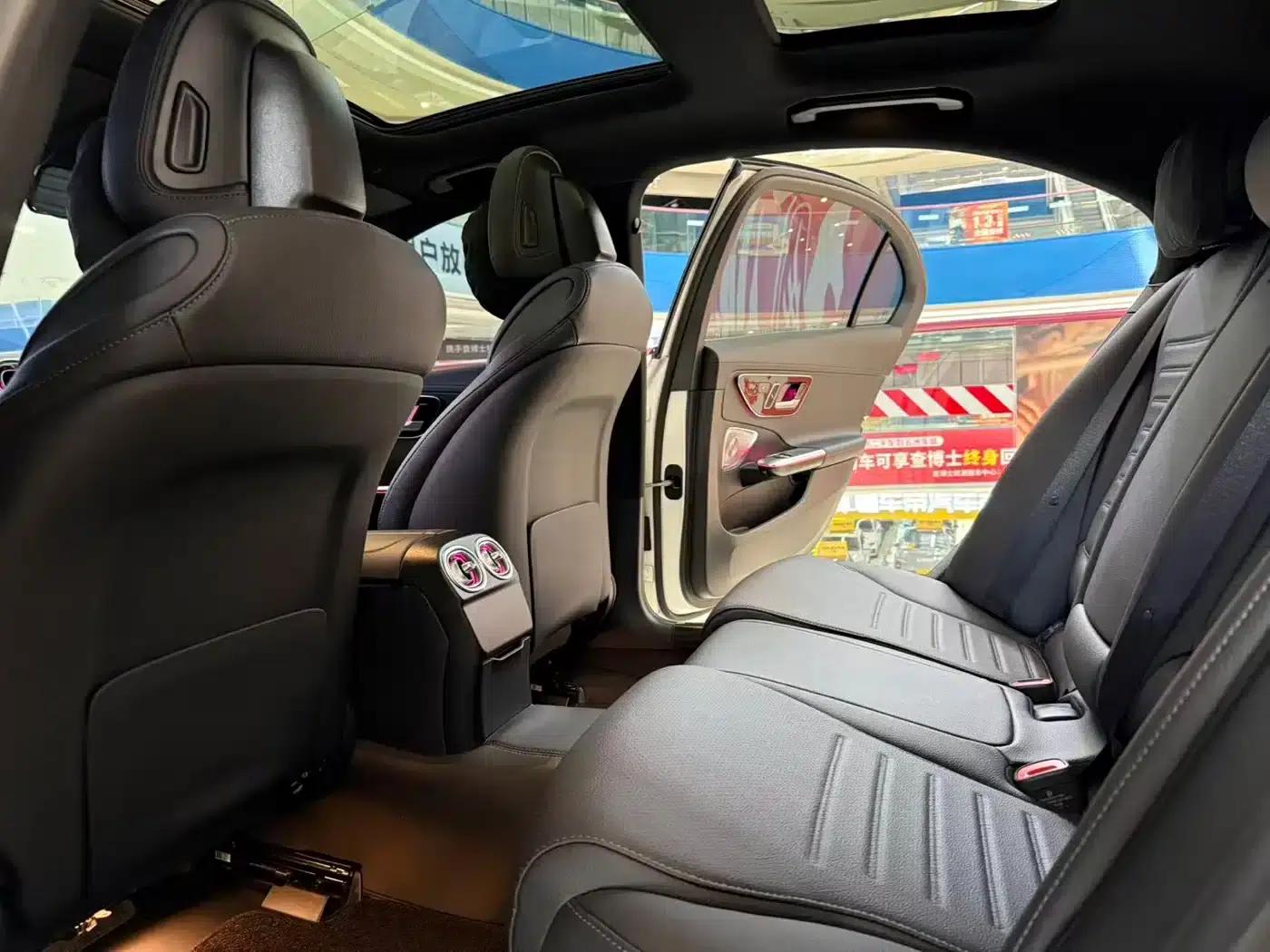 2024 Mercedes-Benz C-Class C 260 L Midnight Sport Edition — миниатюра 17