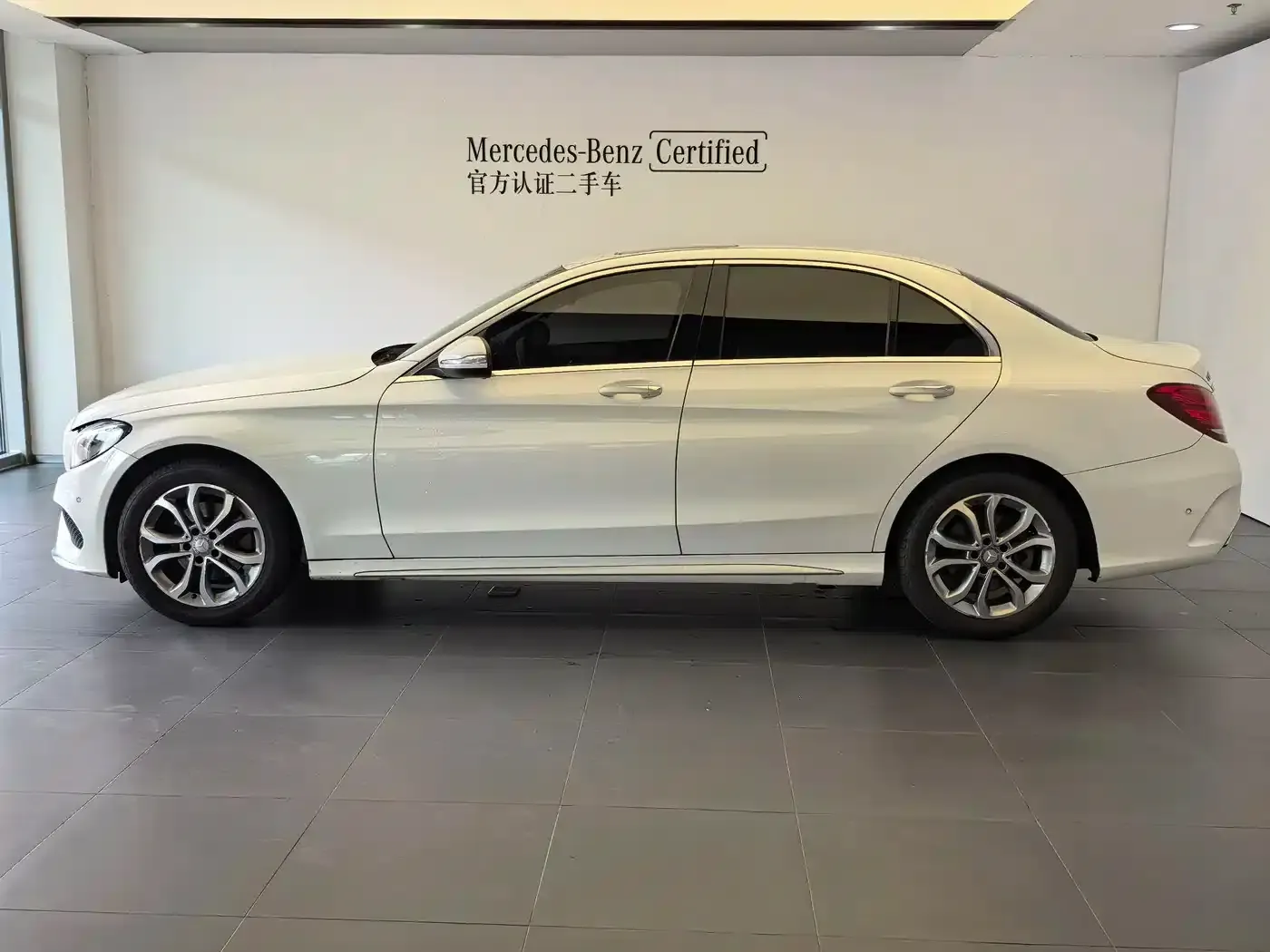 2015 Mercedes-Benz C-Class C 180 L Sport — миниатюра 2