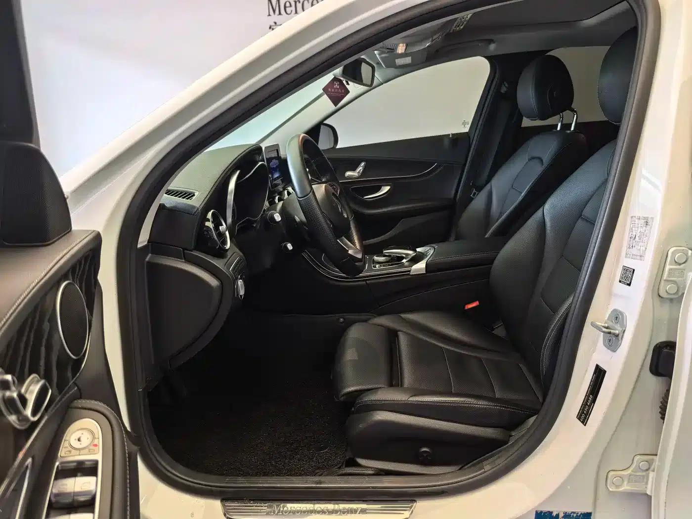 2015 Mercedes-Benz C-Class C 180 L Sport — миниатюра 18