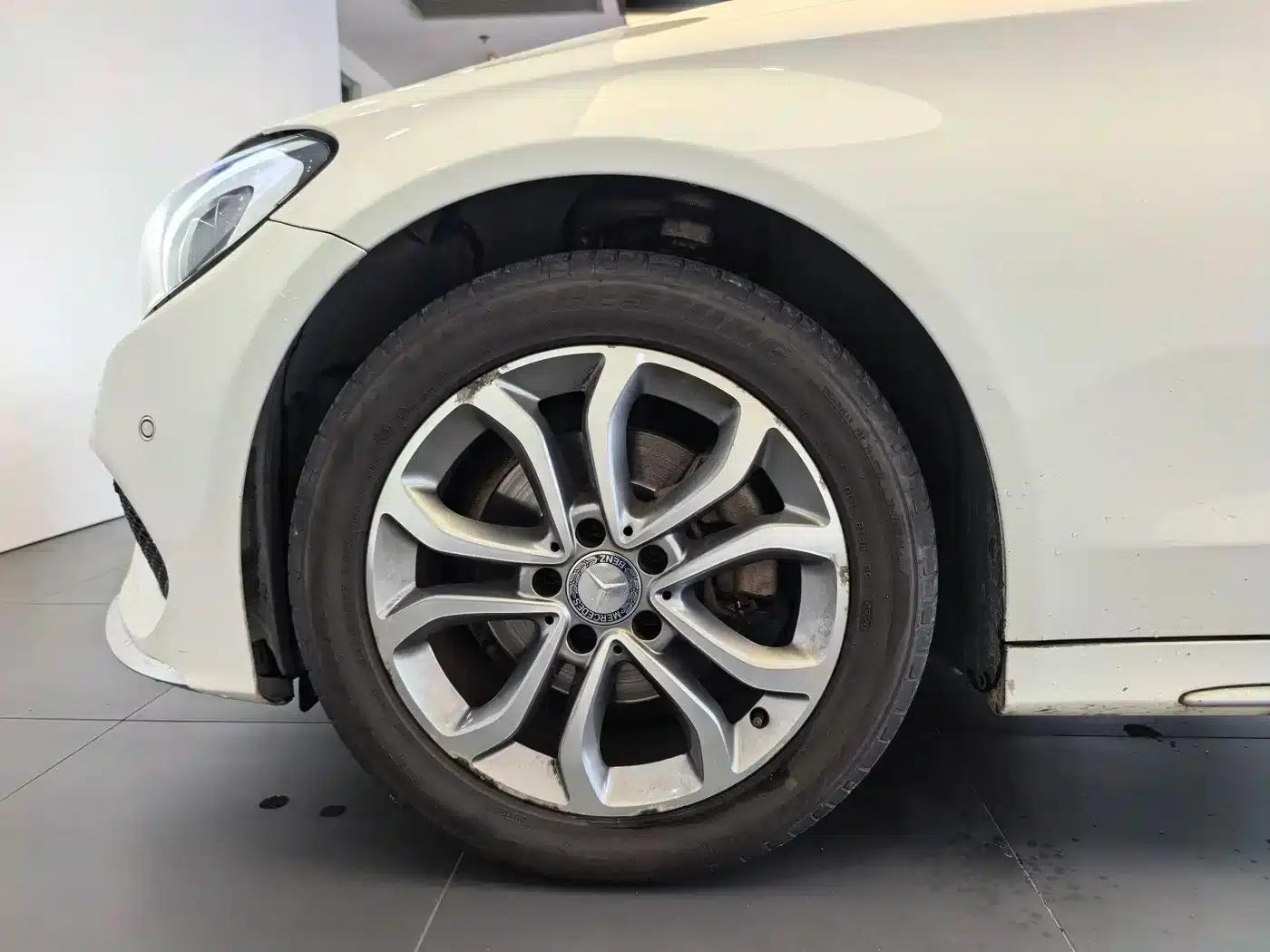 2015 Mercedes-Benz C-Class C 180 L Sport — миниатюра 10