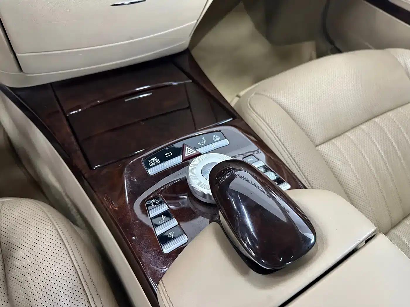 2010 Mercedes-Benz S-Class S 600 L — миниатюра 13