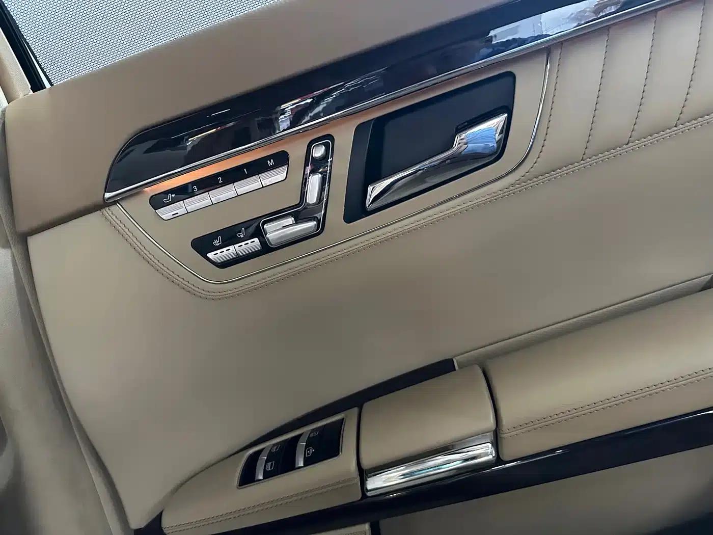 2010 Mercedes-Benz S-Class S 600 L — миниатюра 20