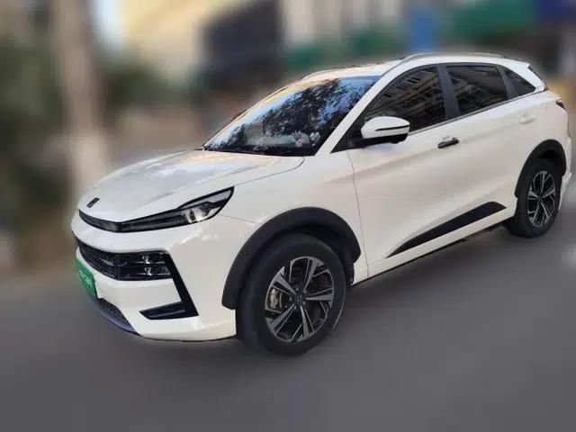 SOL QX 2021 300T DCT Prestige Smart Connectivity Version