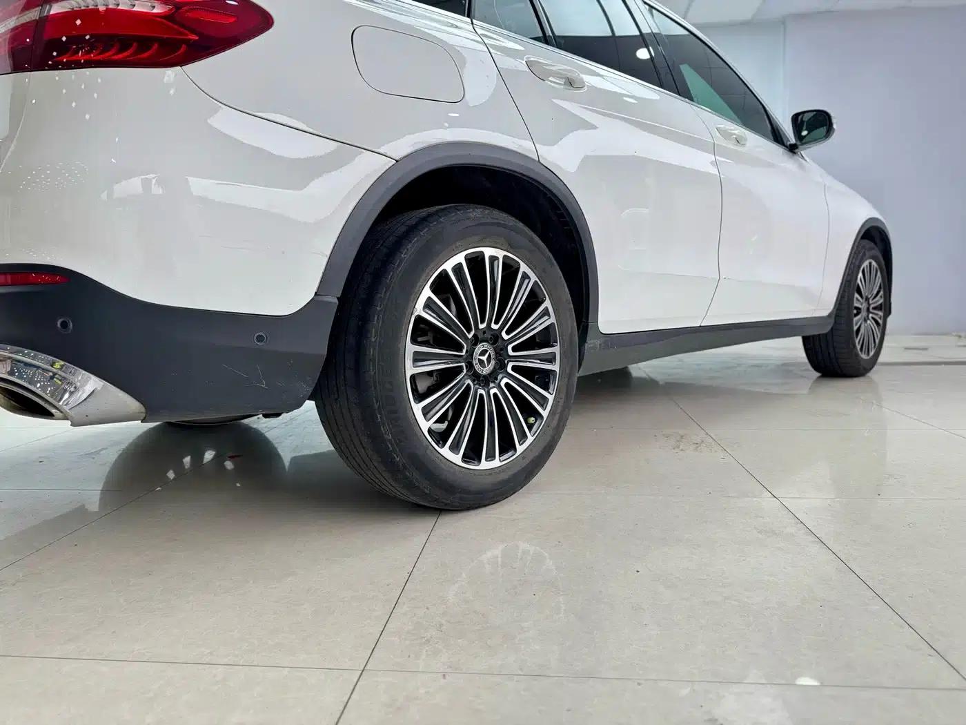 2018 Mercedes-Benz GLC 200 4MATIC — миниатюра 23