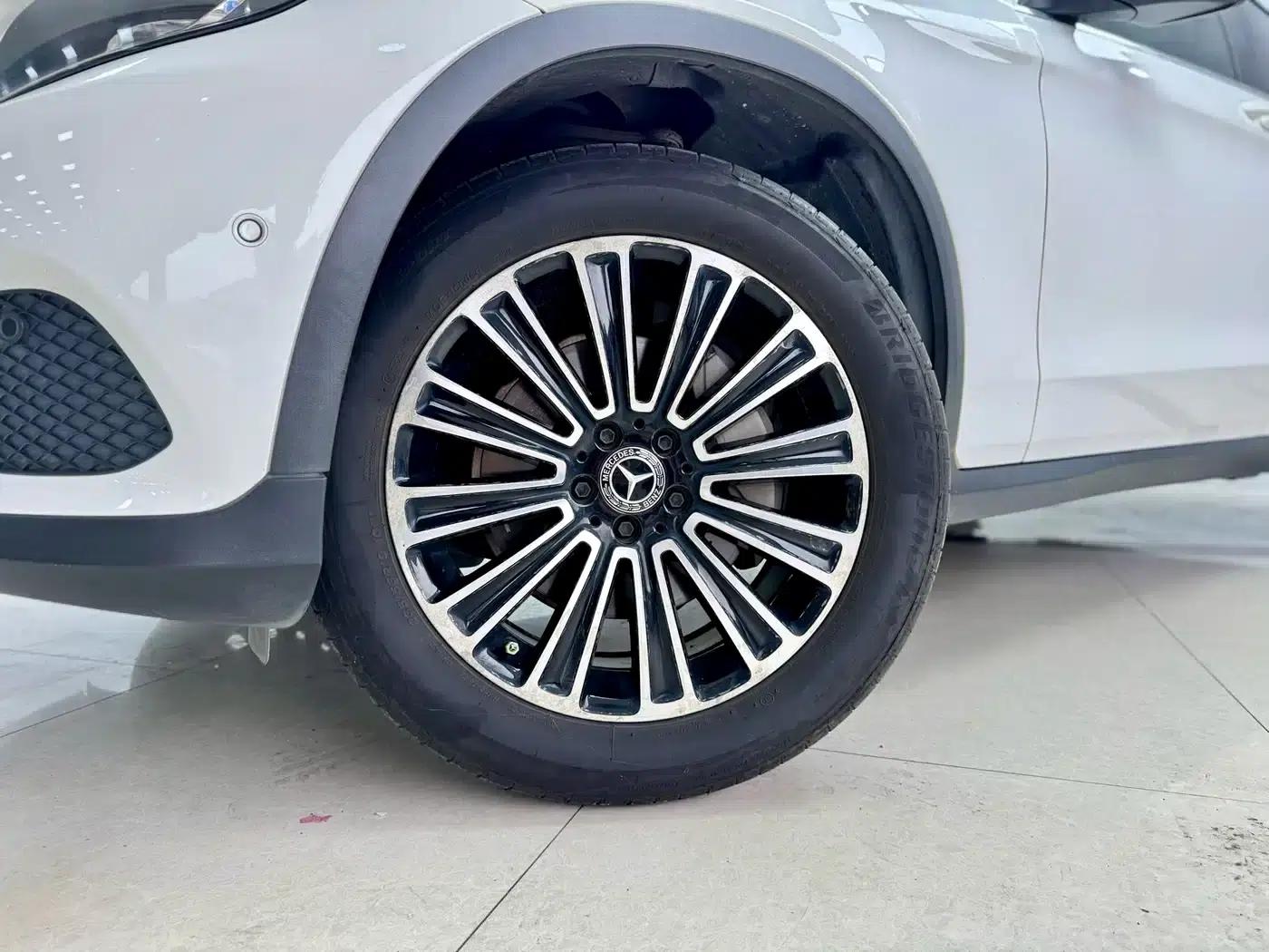 2018 Mercedes-Benz GLC 200 4MATIC — миниатюра 24