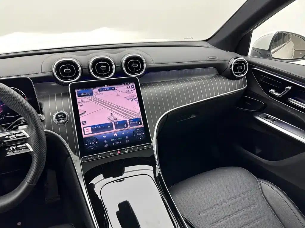 2023 Mercedes-Benz GLC Facelift: GLC 260 L 4MATIC Dynamic 5-Seater — миниатюра 15