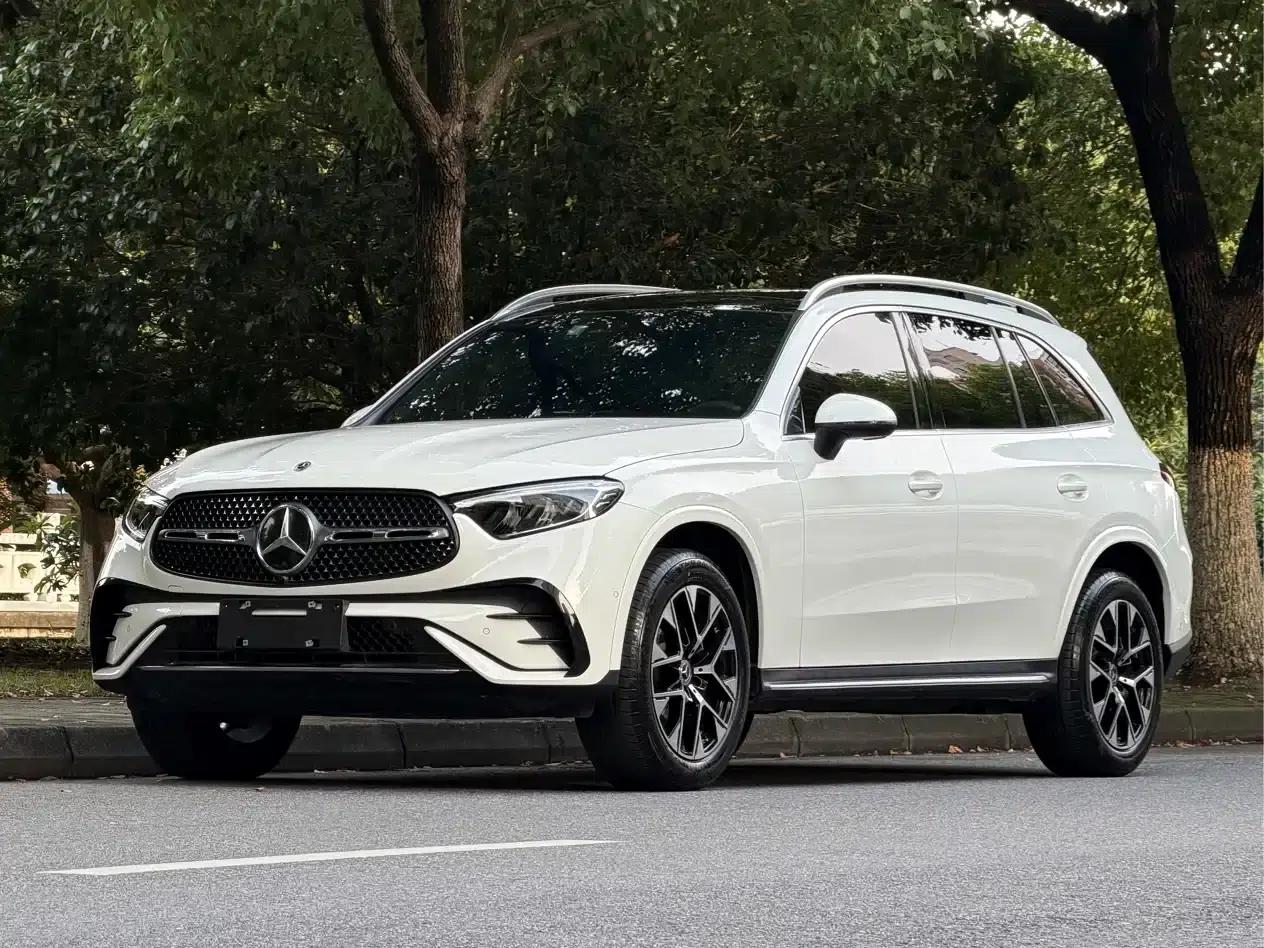 2023 Mercedes-Benz GLC 260 L 4MATIC Dynamic 5-seater — миниатюра 1
