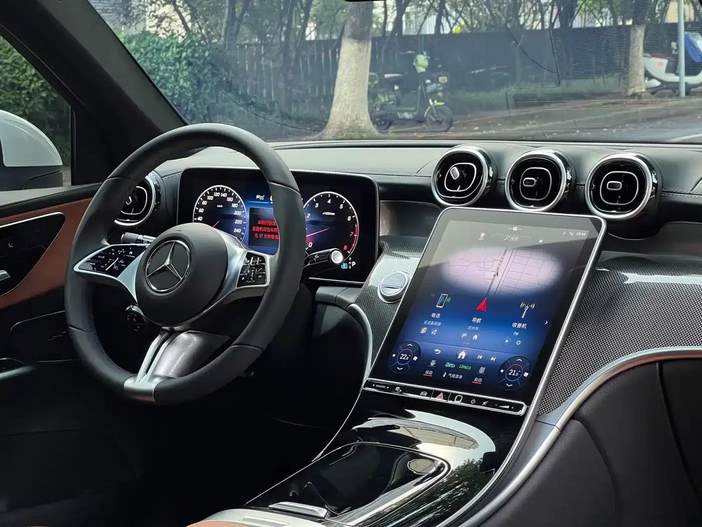 2023 Mercedes-Benz GLC 260 L 4MATIC Dynamic 5-seater — миниатюра 21
