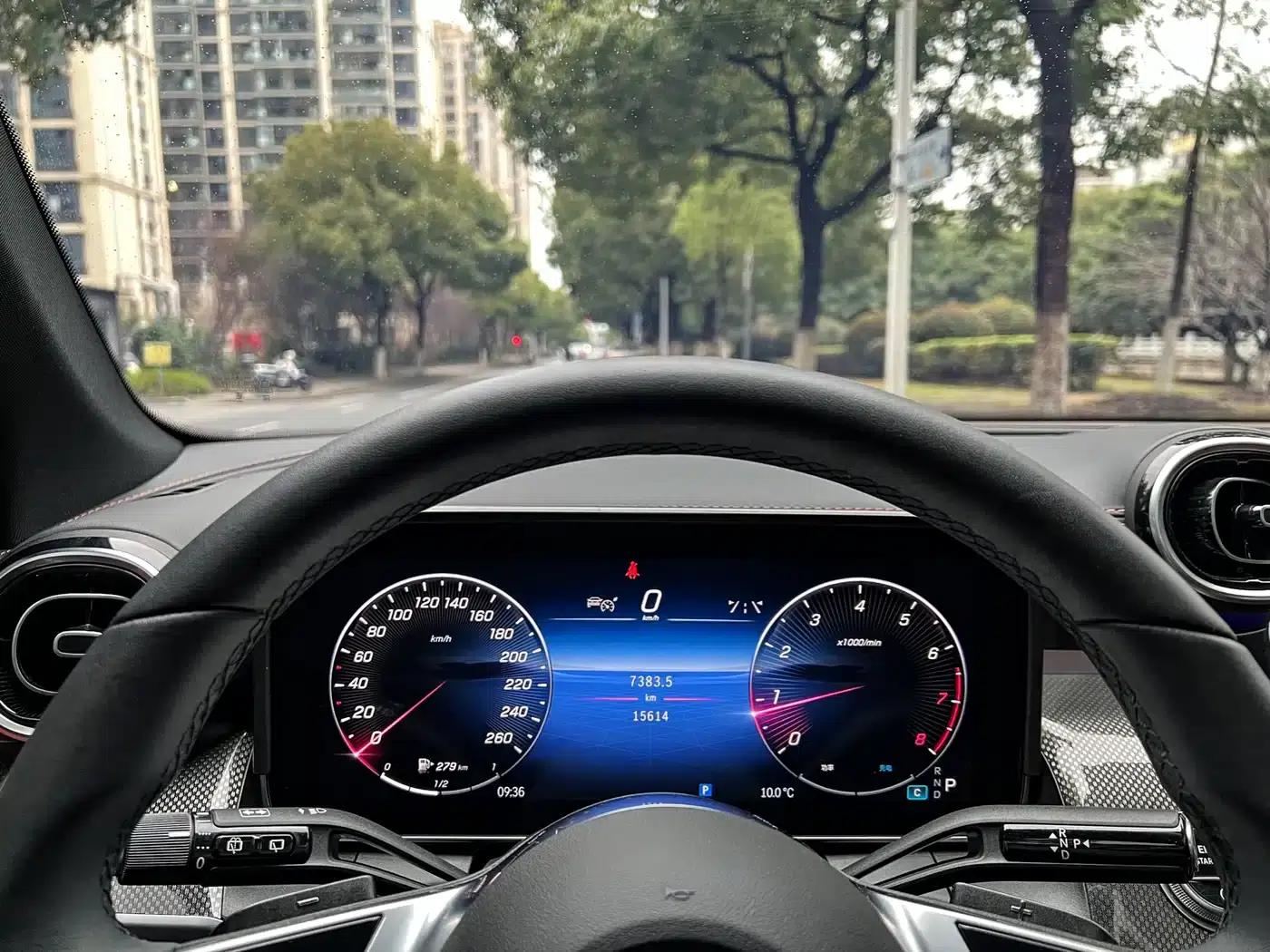 2023 Mercedes-Benz GLC 260 L 4MATIC Dynamic 5-seater — миниатюра 23