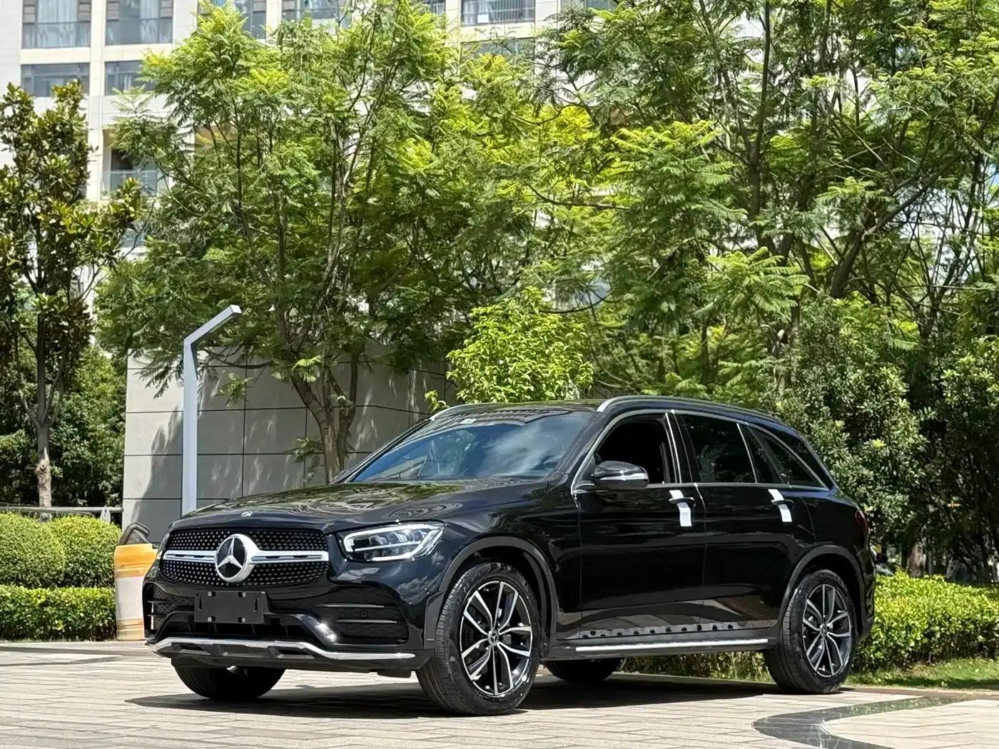 2020 Mercedes-Benz GLC 300 L 4MATIC Dynamic — миниатюра 1