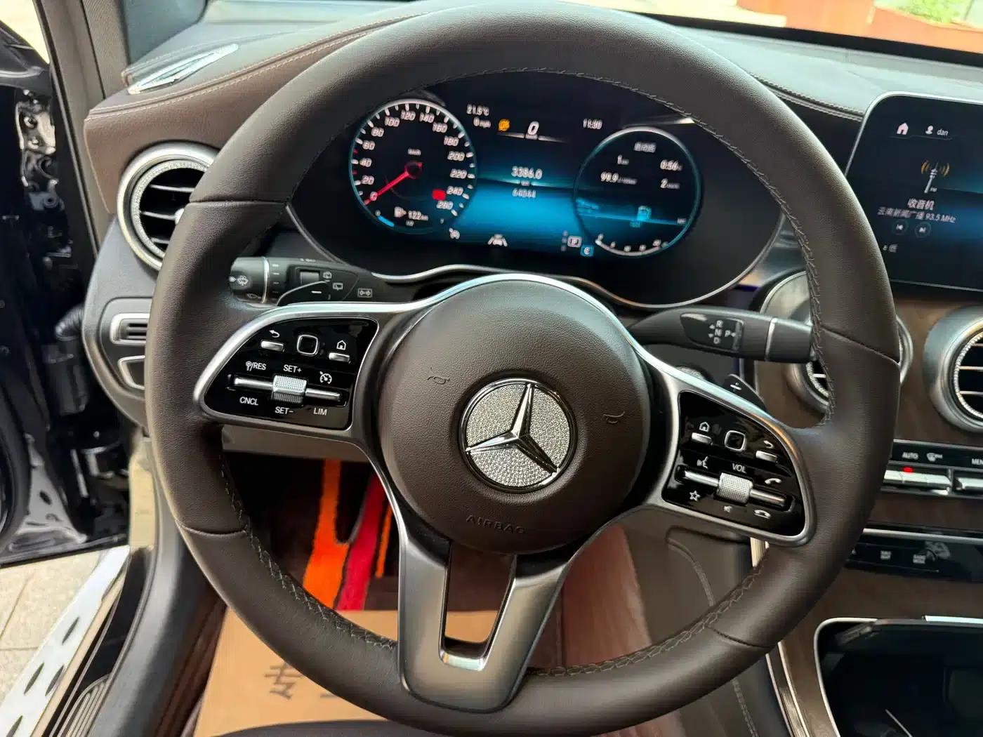 2020 Mercedes-Benz GLC 300 L 4MATIC Dynamic — миниатюра 24