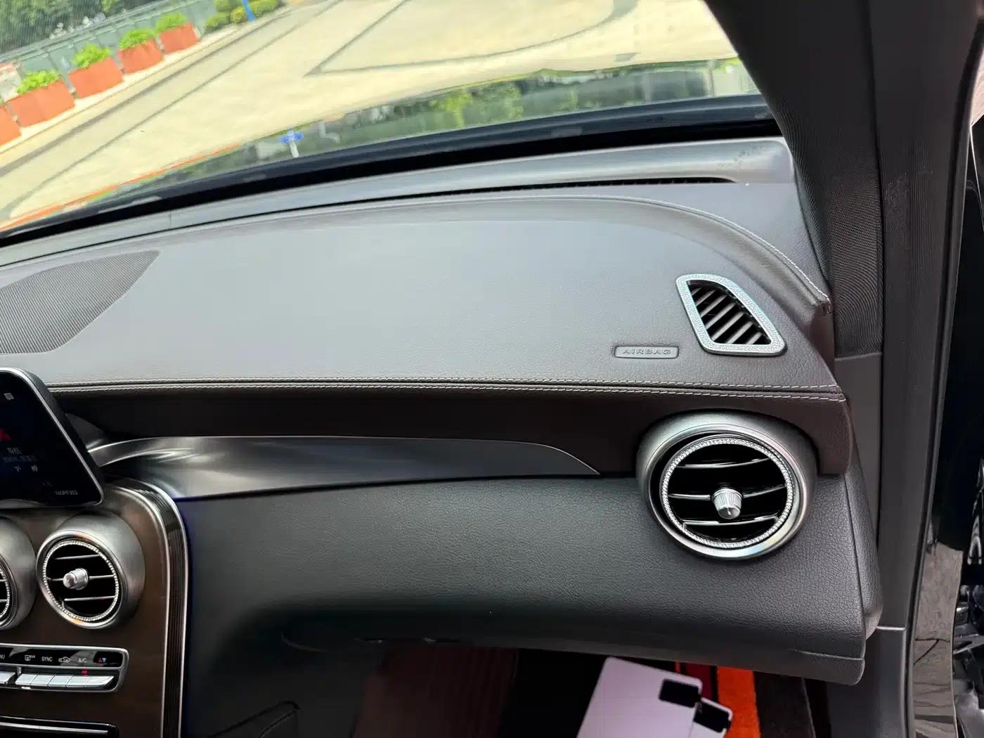 2020 Mercedes-Benz GLC 300 L 4MATIC Dynamic — миниатюра 45